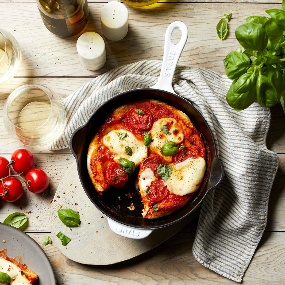 Staub Cast Iron 8.5-inch Traditional Deep Skillet - White