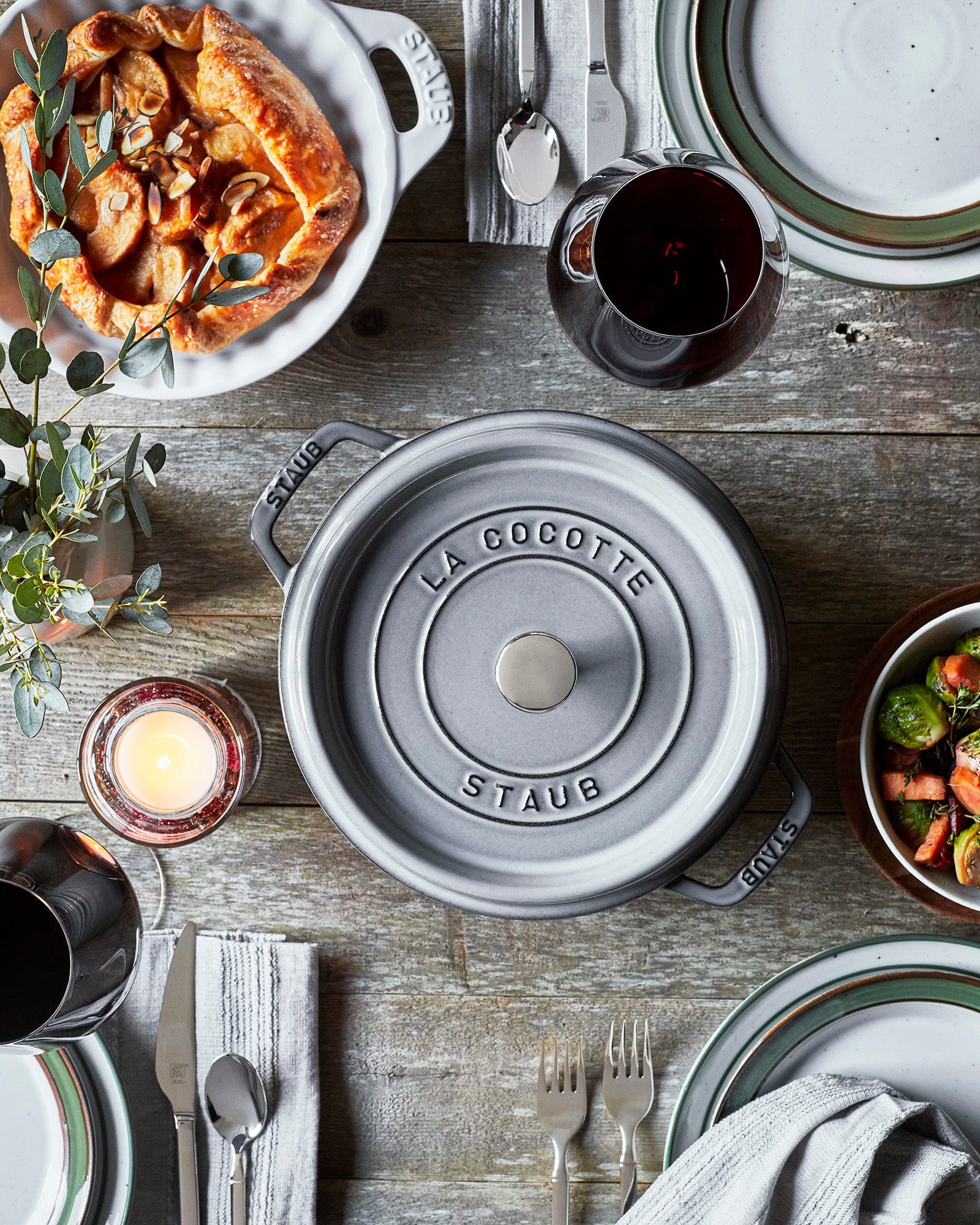 Staub Cast Iron 4-qt Round Cocotte, Dutch Oven - Graphite Grey