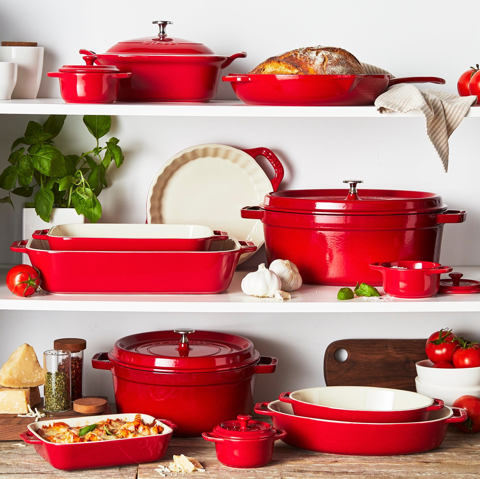 Staub Ceramic 9-inch Pie Dish - Cherry