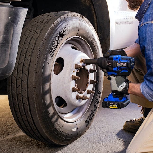 Kobalt XTR 24-volt Variable Speed Brushless 1/2-in Drive Cordless Impact Wrench, Battery Included