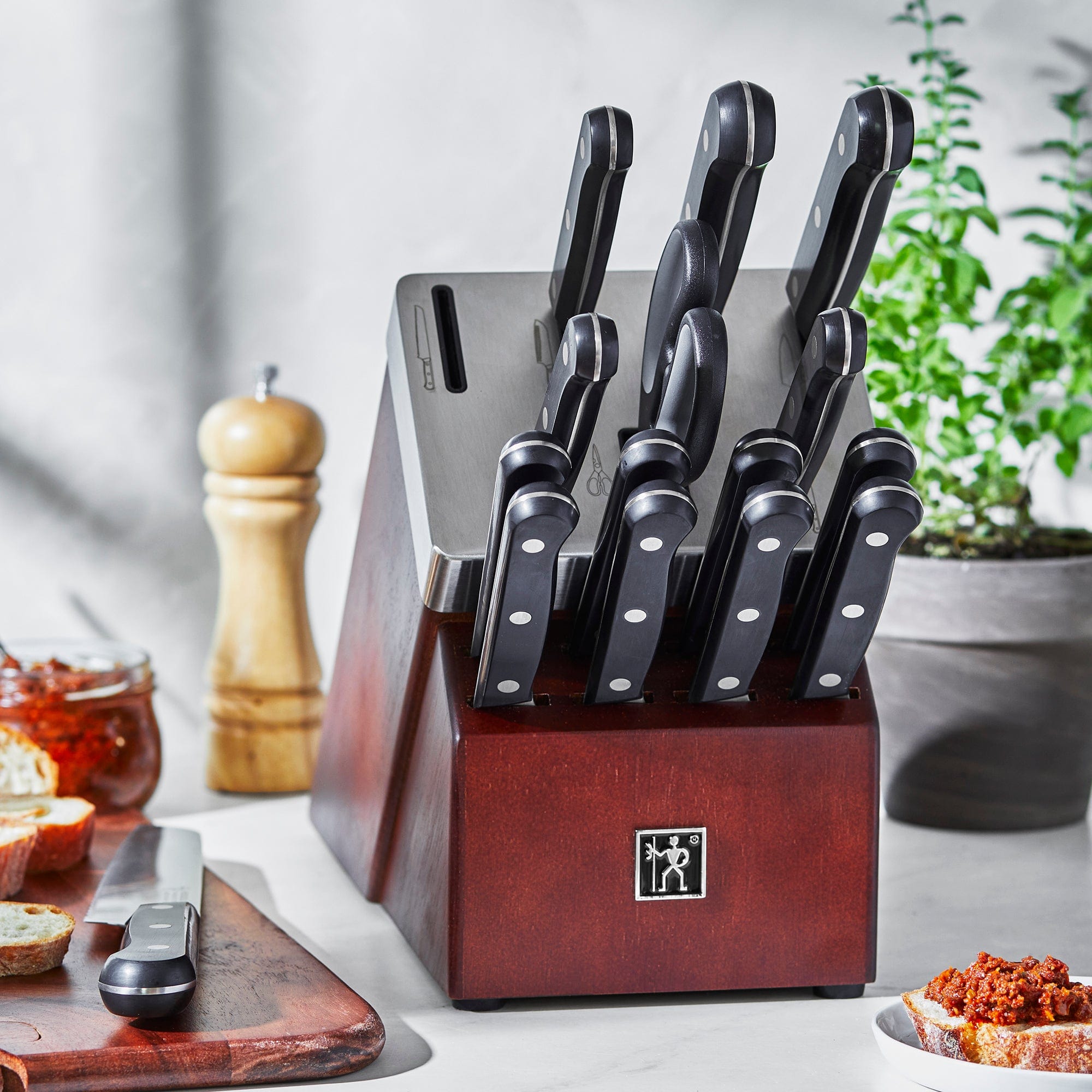 Henckels Razor-Sharp Solution 16-pc Self-Sharpening Knife Block Set, Walnut, German Engineered