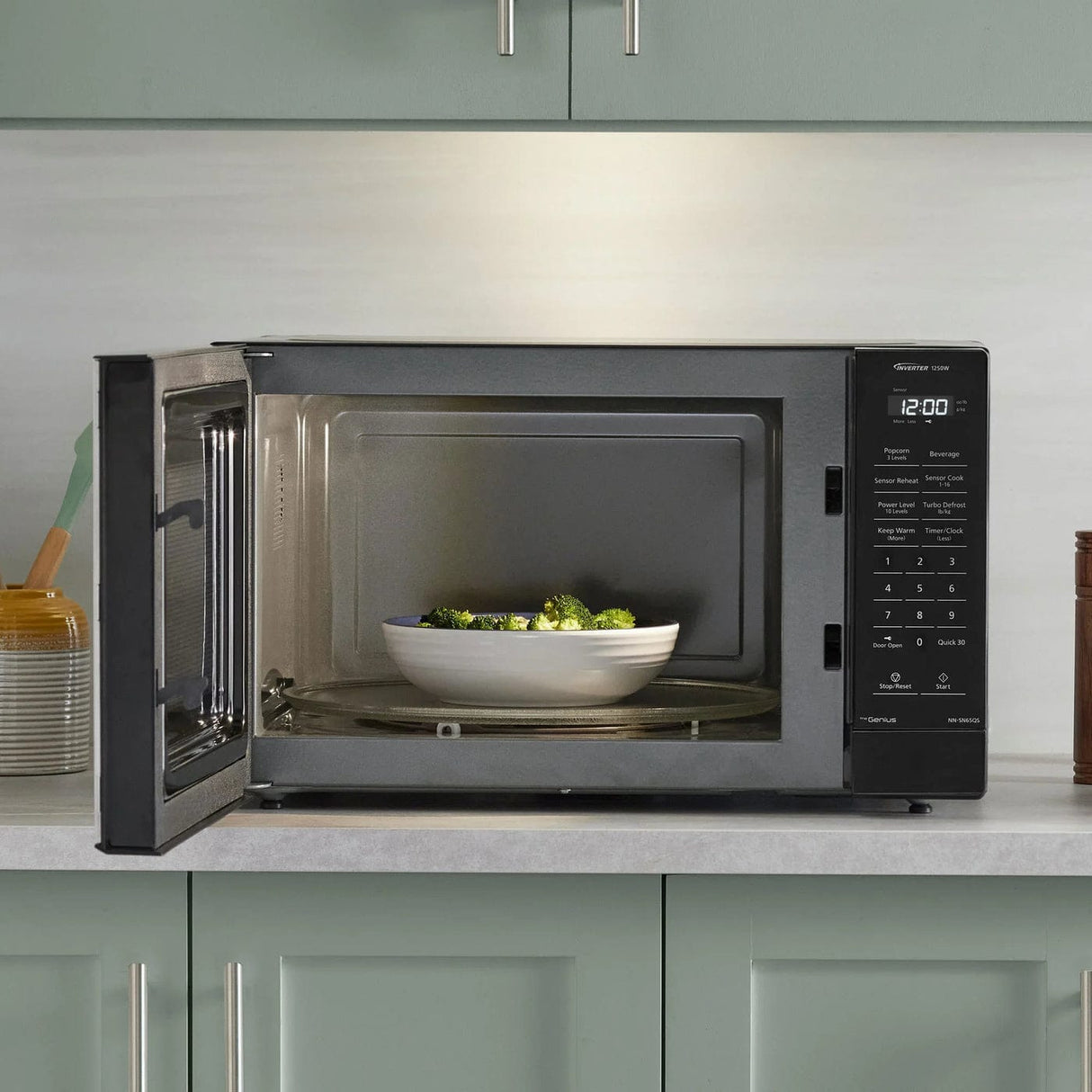 Panasonic 1.2 Cu. Ft. 1250W Inverter Microwave Oven - Certified Refurbished