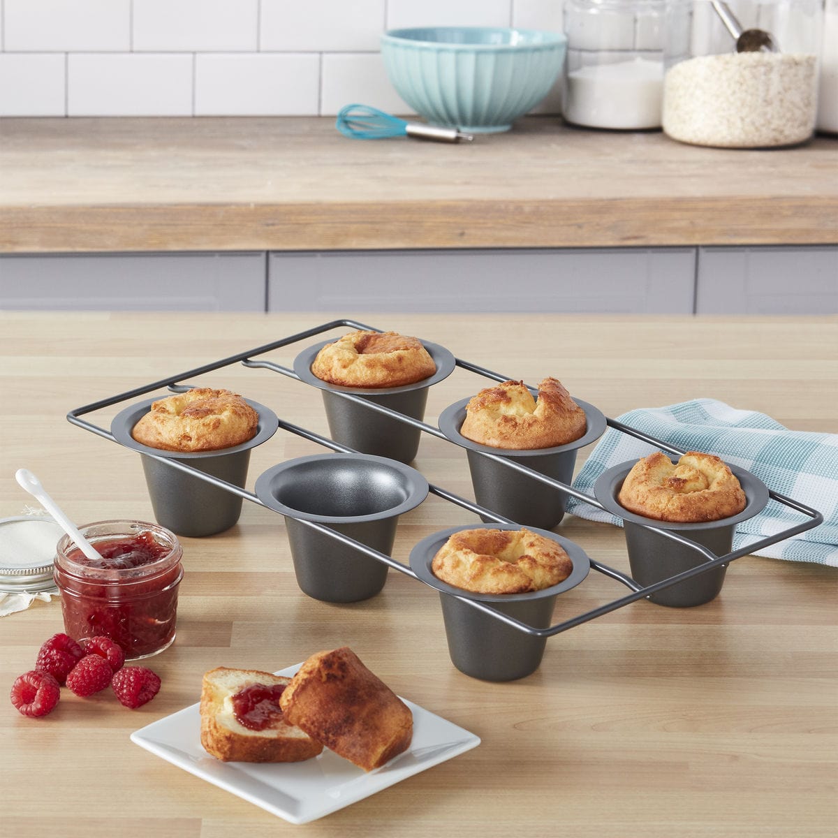 Chicago Metallic Professional 6-Cup Popover Pan
