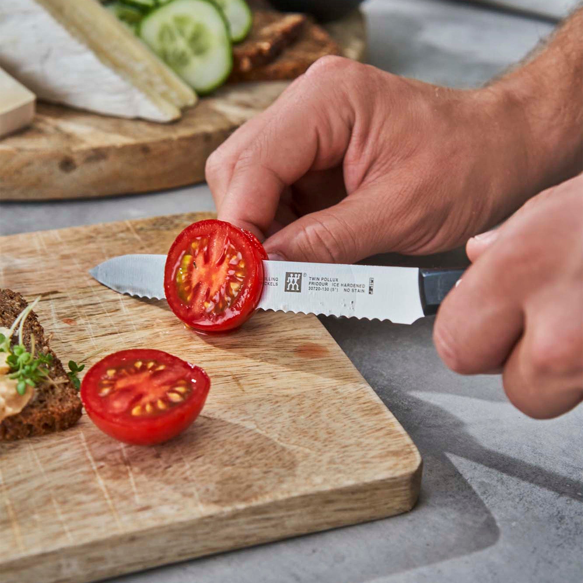 Zwilling Twin Signature 5-Inch Utility Knife, Serrated Edge