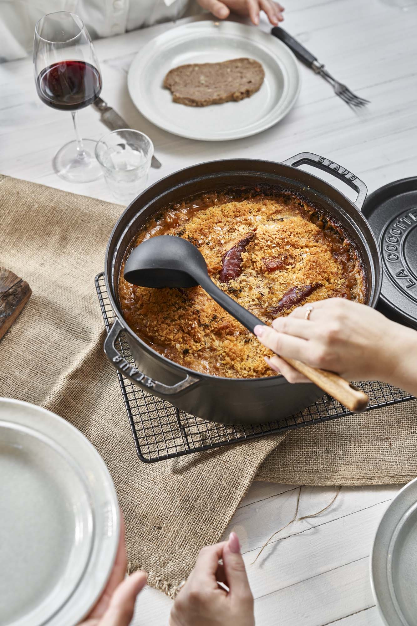 Staub Cast Iron 7-qt Round Cocotte, Dutch Oven - Matte Black