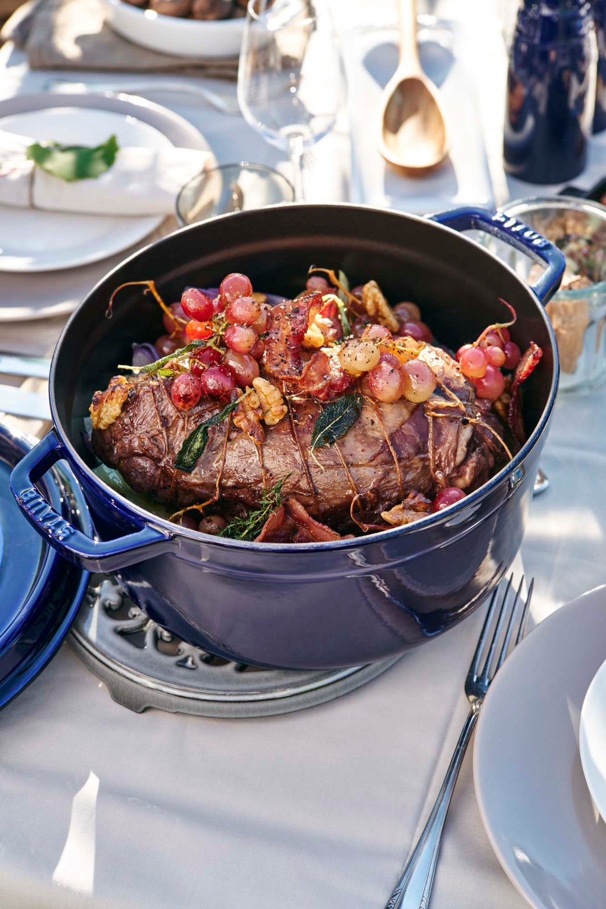Staub Cast Iron 7-qt Round Cocotte, Dutch Oven - Dark Blue