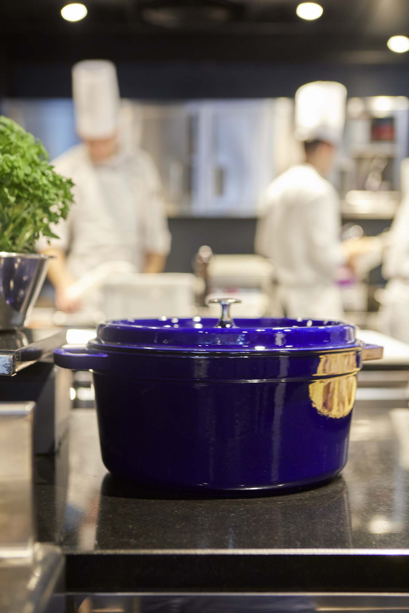 Staub Cast Iron 9-qt Round Cocotte, Dutch Oven - Dark Blue