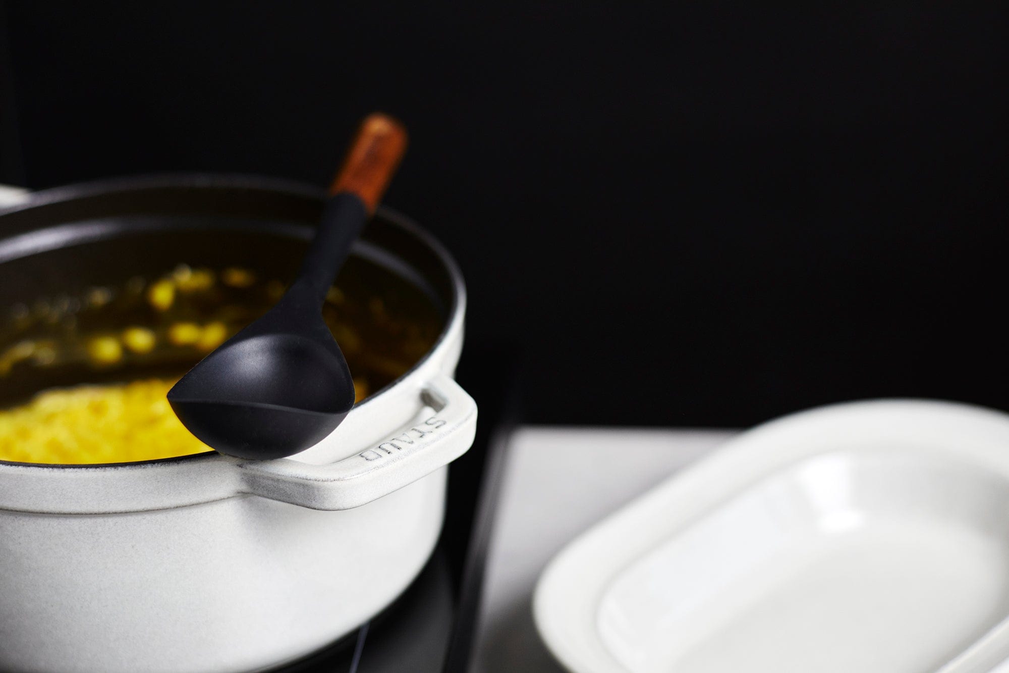 Staub Cast Iron 4-qt Round Cocotte, Dutch Oven - White Truffle