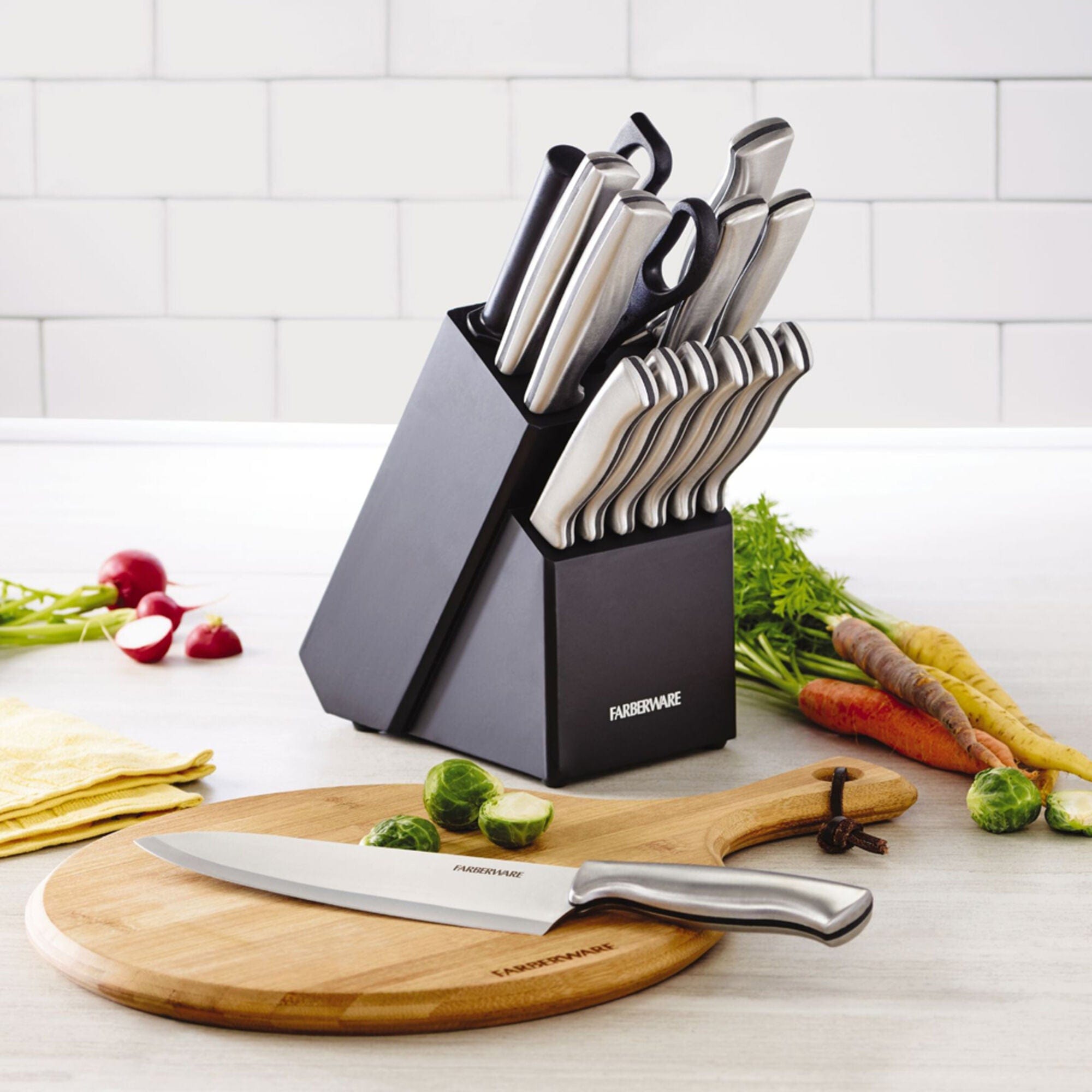 Farberware High-Carbon Stamped Stainless Steel Kitchen Knife Block Set with Steak Knives, with Wood Block, 15 Piece, Black