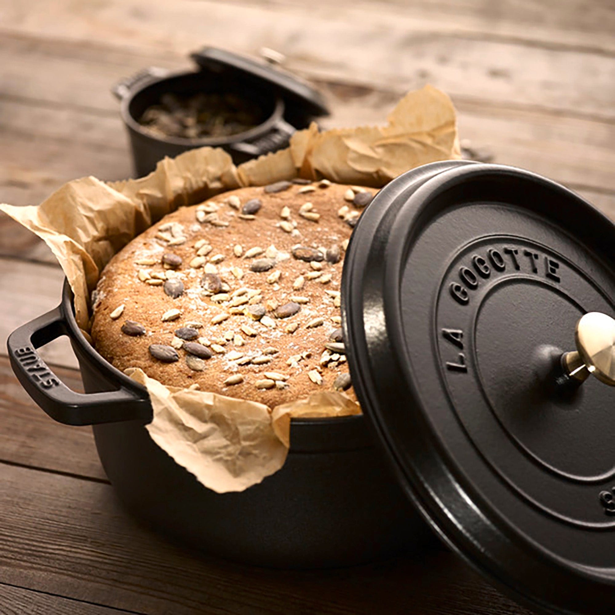 Staub Cast Iron 5.5-qt Round Cocotte, Dutch Oven - Matte Black