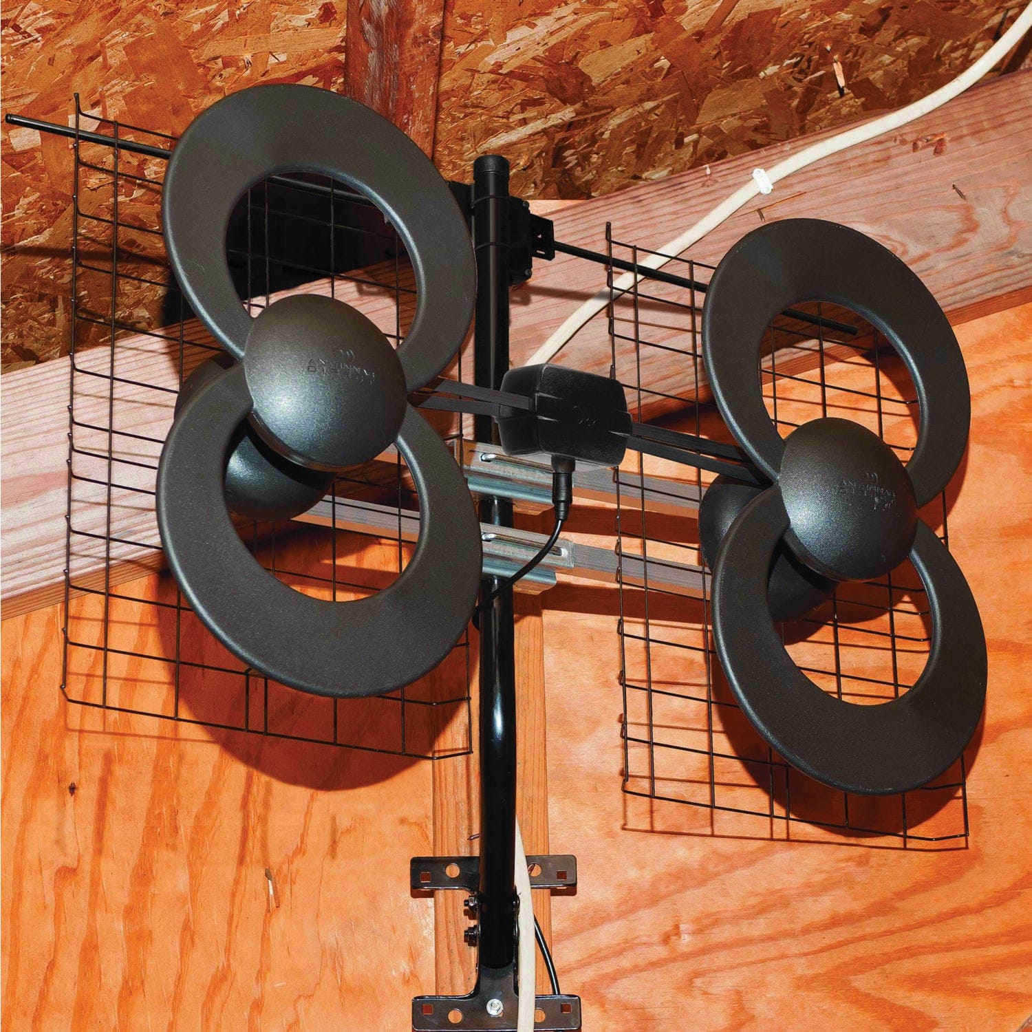 Antennas Direct ClearStream 4V Indoor Outdoor TV Antenna, UHF VHF, Multi-Directional, 70+ Mile Range, 4K 8K UHD, NEXTGEN TV - with 20-In. Mast