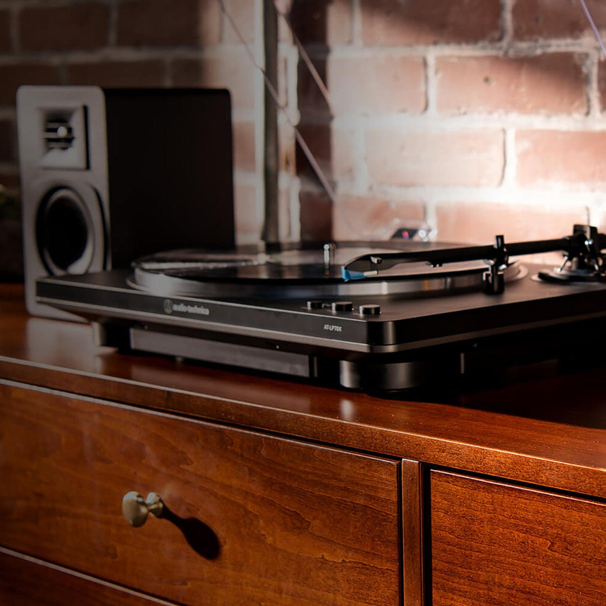 Audio-Technica 2-Speed Belt-Drive Fully Automatic Turntable with Bluetooth, aptX, 45 RPM Adapter, Switchable Preamp, and RCA Out, Black/Silver