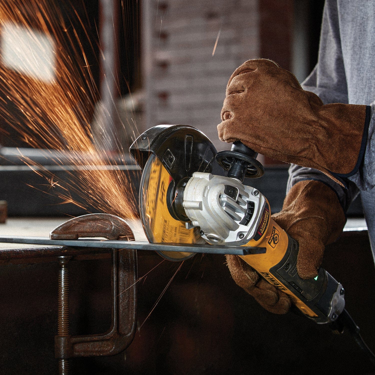 Dewalt High Performance 4-1/2-In. Aluminum-Oxide Abrasive Chop Cutting Wheel, 5 Count, DW8062B5