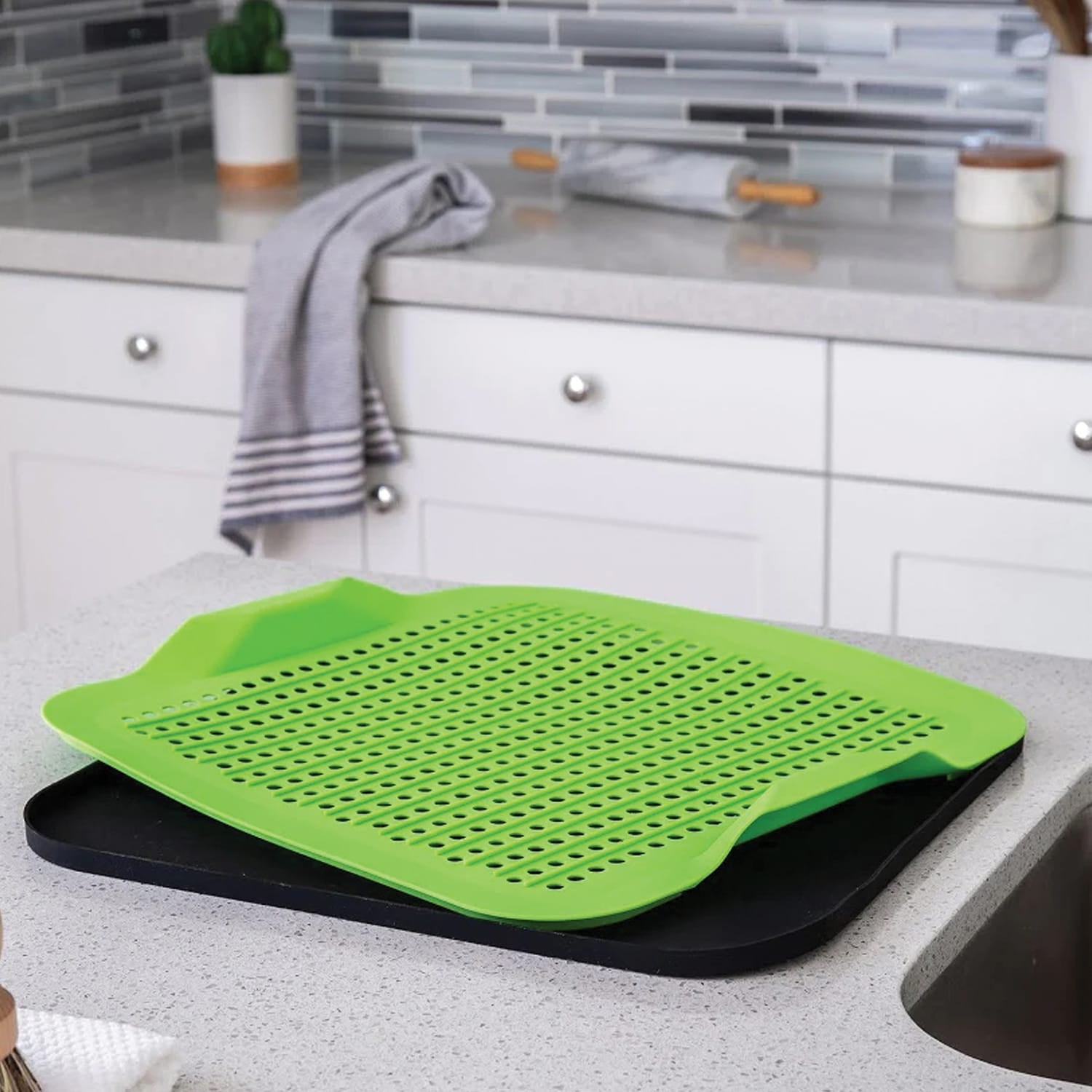 Better Houseware 2-Piece Silicone Drying Mat, Black/Green