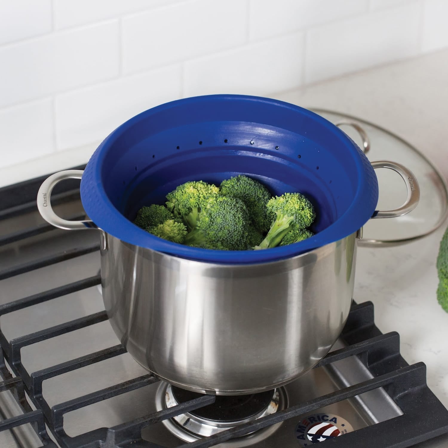 Better Houseware 4-Qt. Collapsible Silicone Colander, Blue