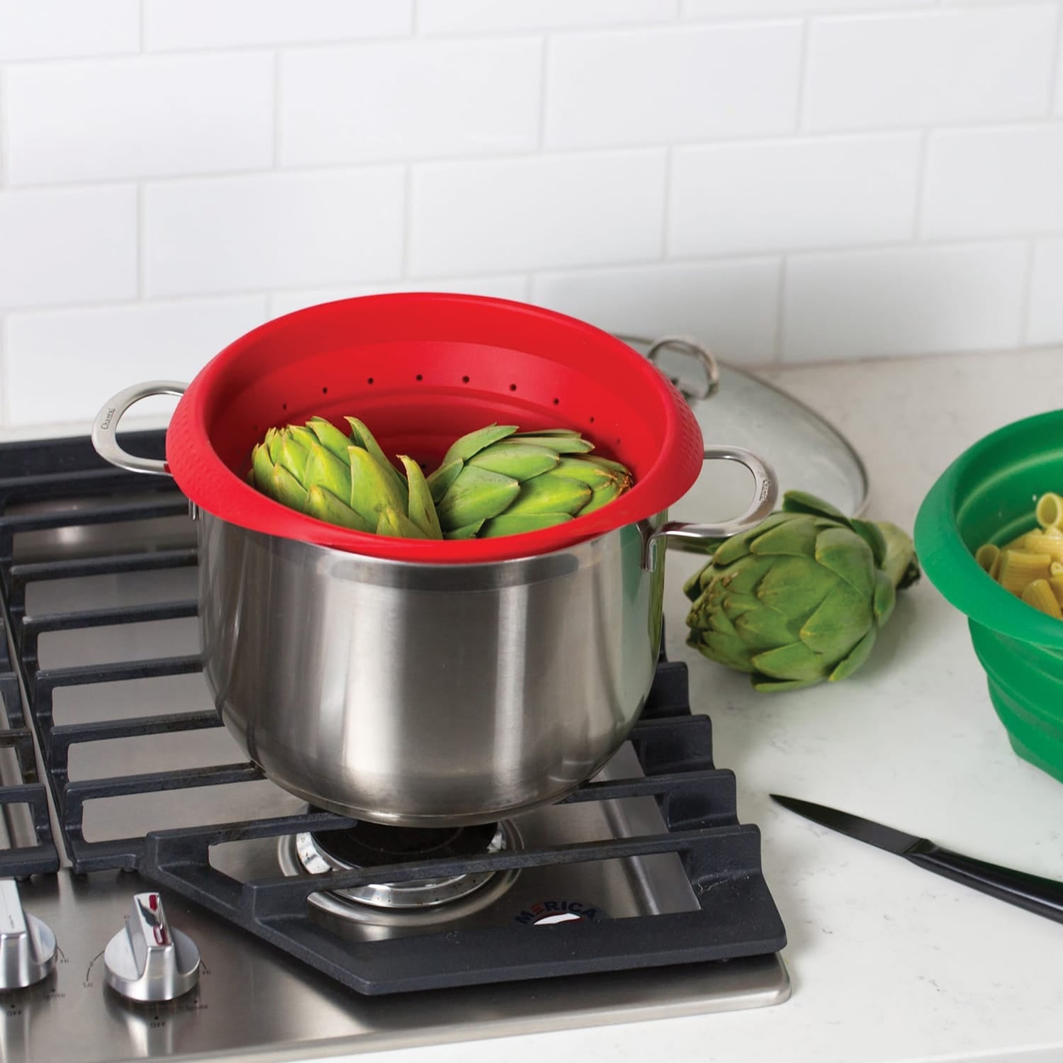 Better Houseware 4-Qt. Collapsible Silicone Colander, Red