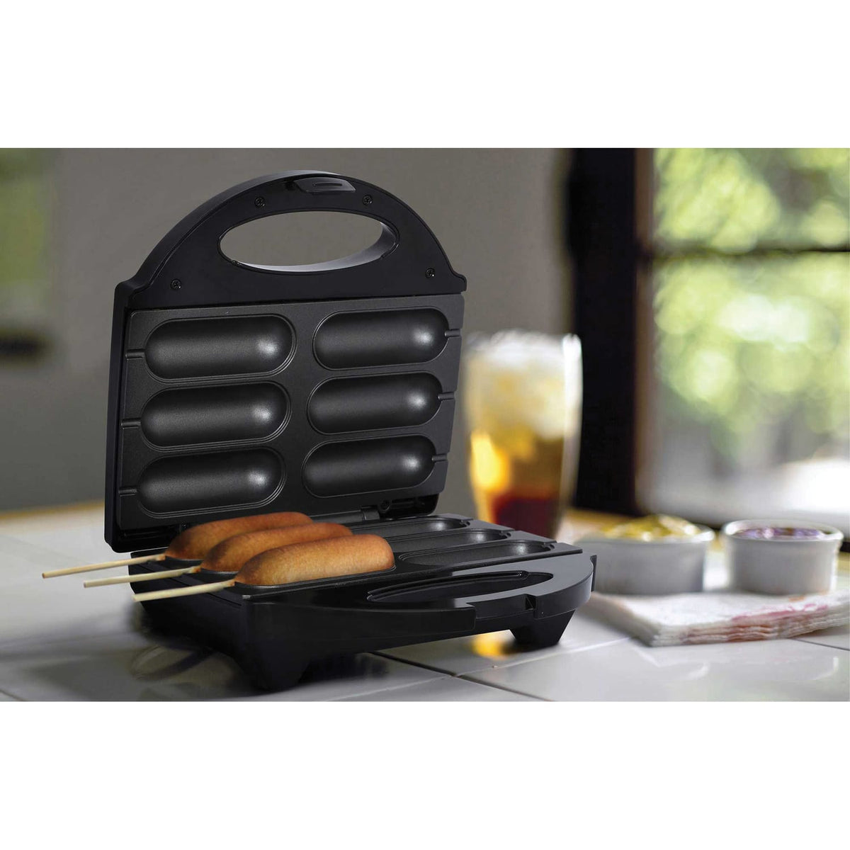 Brentwood Just For Fun Nonstick 6 Mini Corn Dog Maker