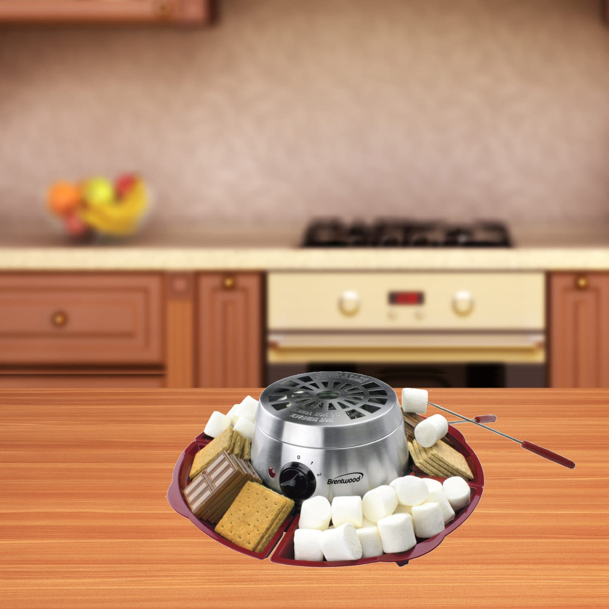 Brentwood Just For Fun Indoor Electric Stainless Steel S’mores Maker with 4 Trays and 4 Roasting Forks