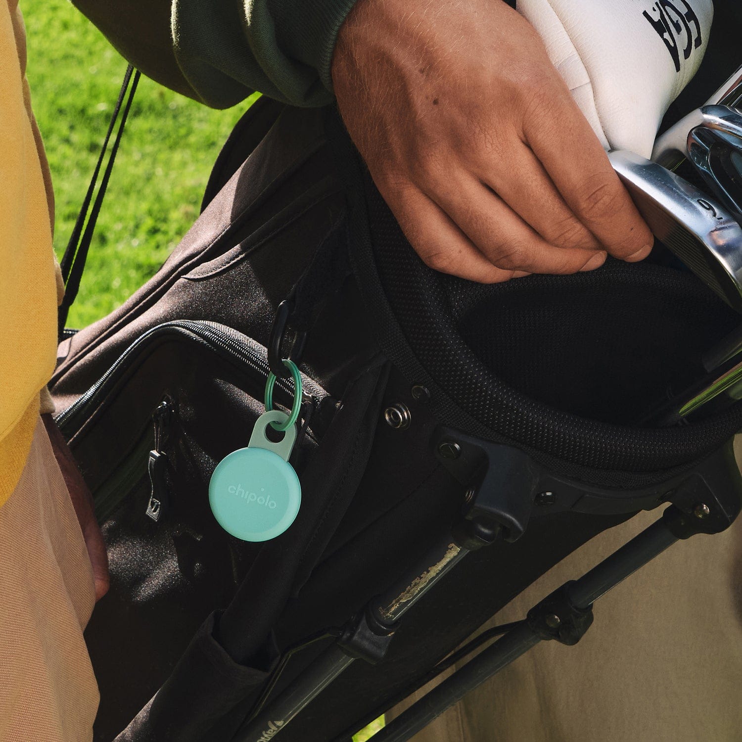 Chipolo LOOP Rechargeable Device Tracking Tag, 1 Pack, Mint