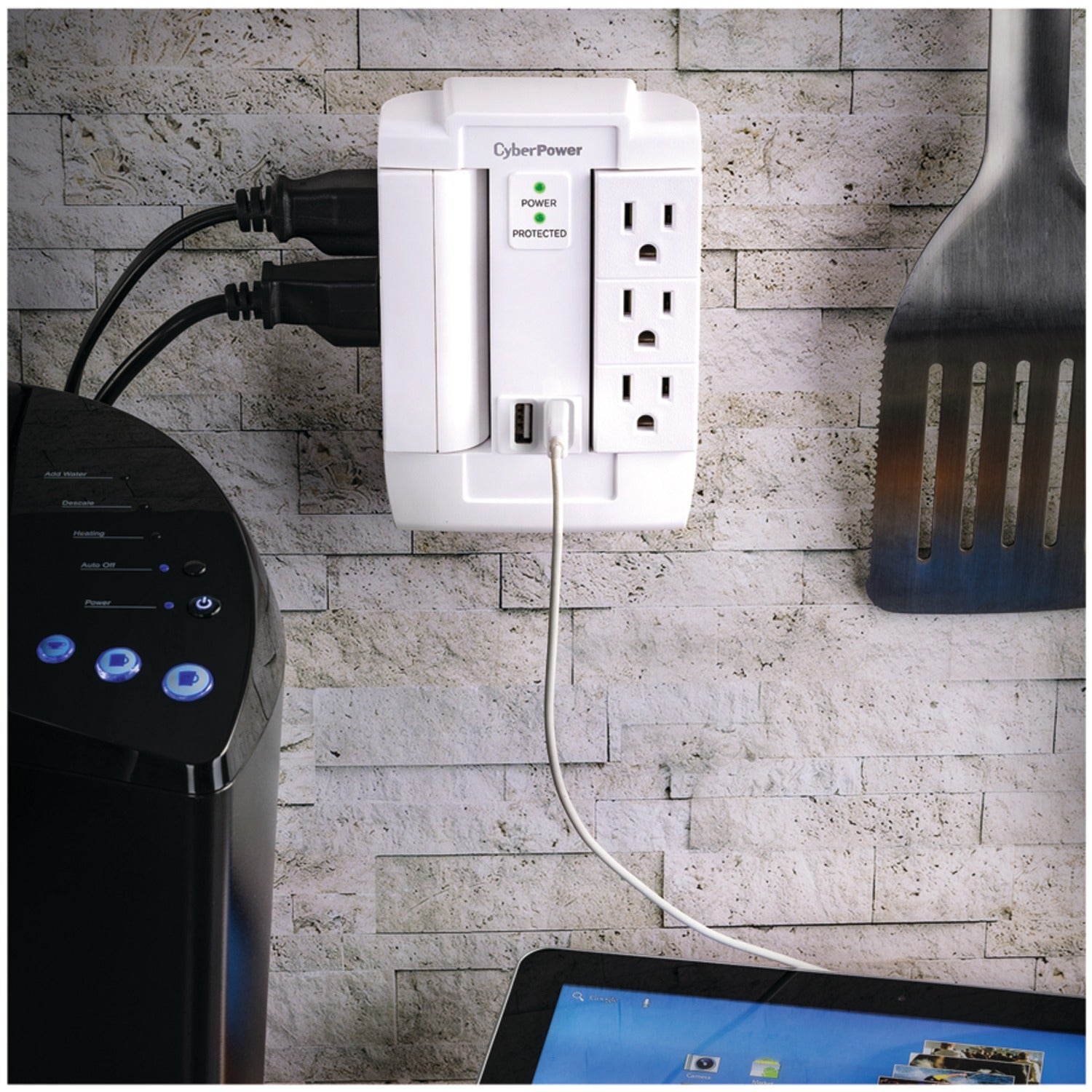 CyberPower 6-AC Swiveling Outlet and 2-USB Port 1200-Joules Professional Series Surge Protector Wall Tap, CSP600WSURC2