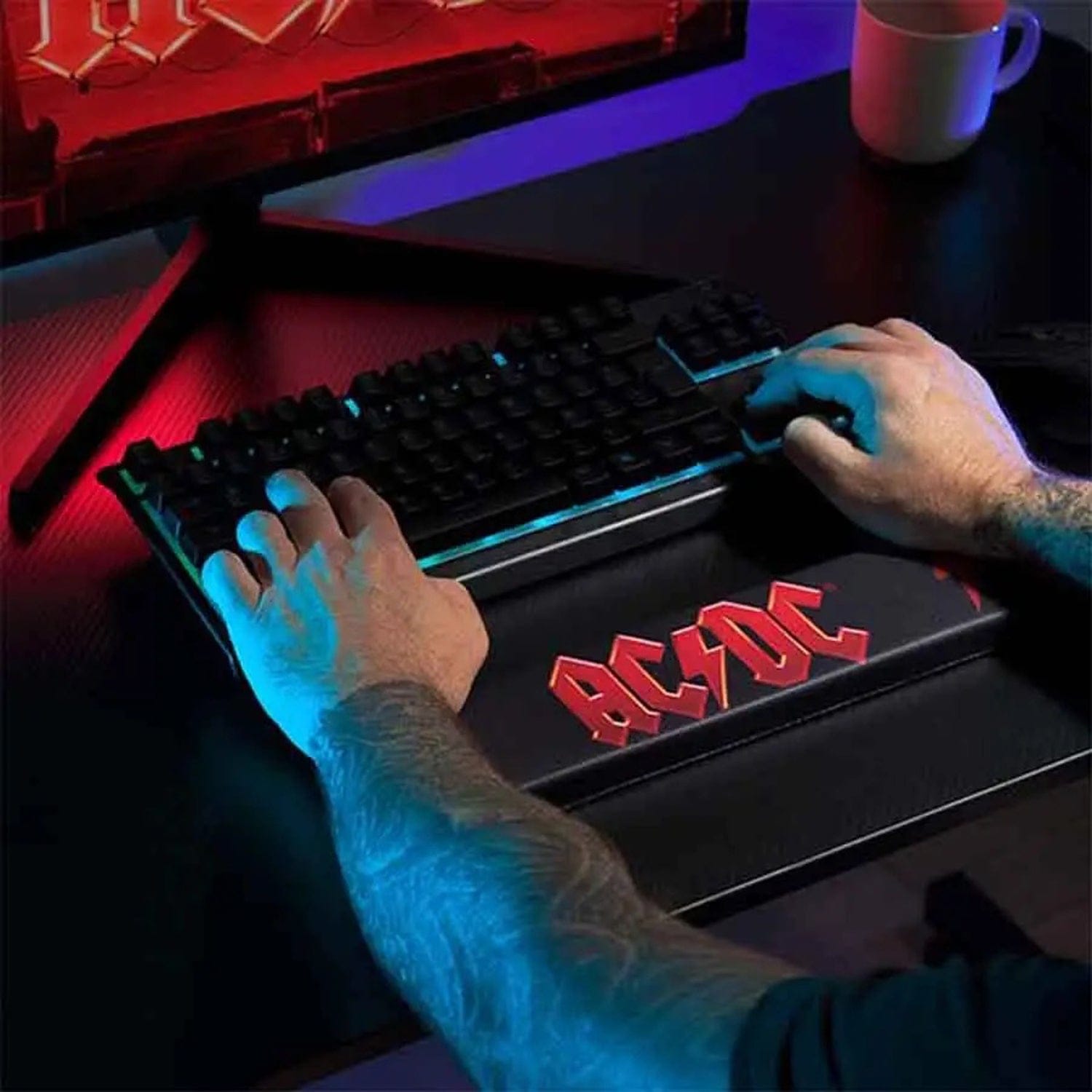 Subsonic Ergopad Wrist Rest, AC/DC