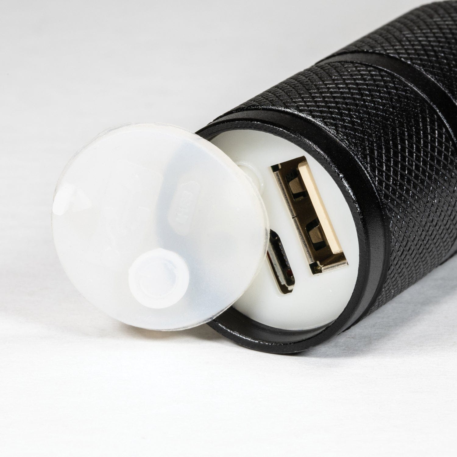 Dorcy 300-Lumen Ultra HD Aluminum LED Rechargeable Flashlight with Power Bank