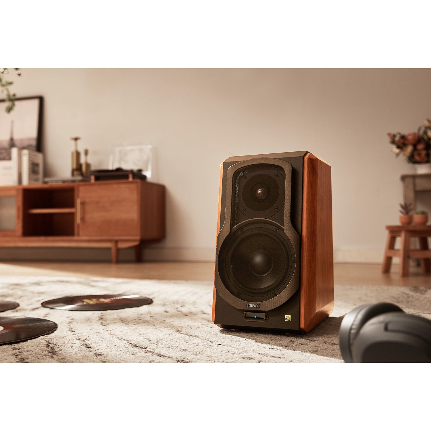 Edifier 120-Watt Bluetooth Wi-Fi Audiophile S1000W Active Bookshelf Speaker Set with 5.5-In. Woofers, Hi-Res Audio, Alexa, Optical/Coax/Aux, Pair