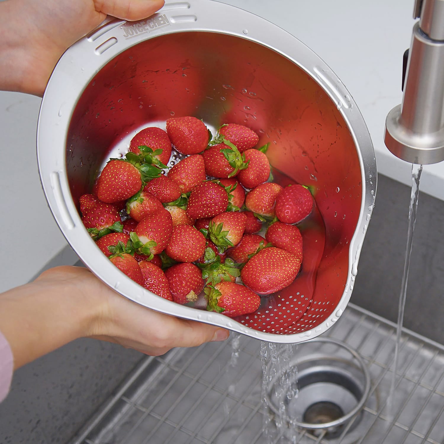 Joyce Chen 9.5-In. Rice Washer, Colander, and Strainer
