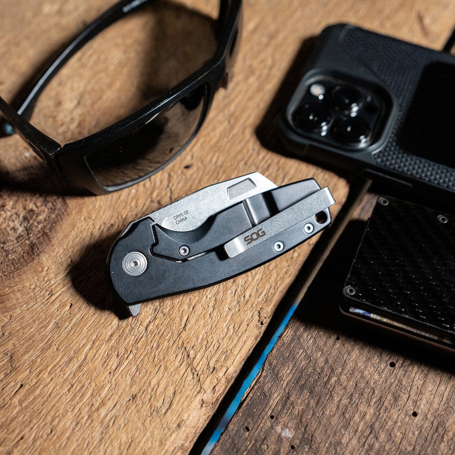 SOG Stout FLK with 2.4-In. Cleaver-Style Blade, Black and Stonewash