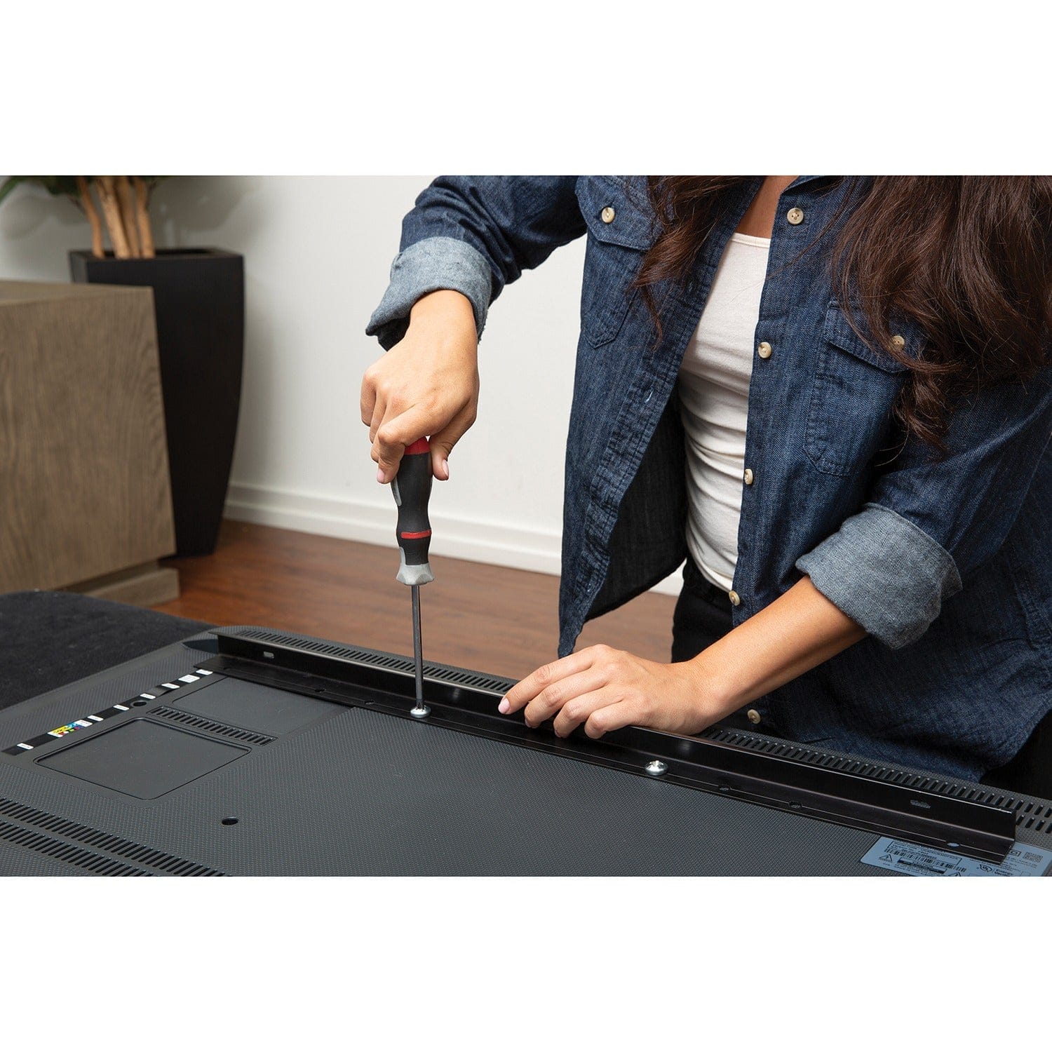 Hangman 32-In. to 80-In. All-Surface Walldog TV Hanger