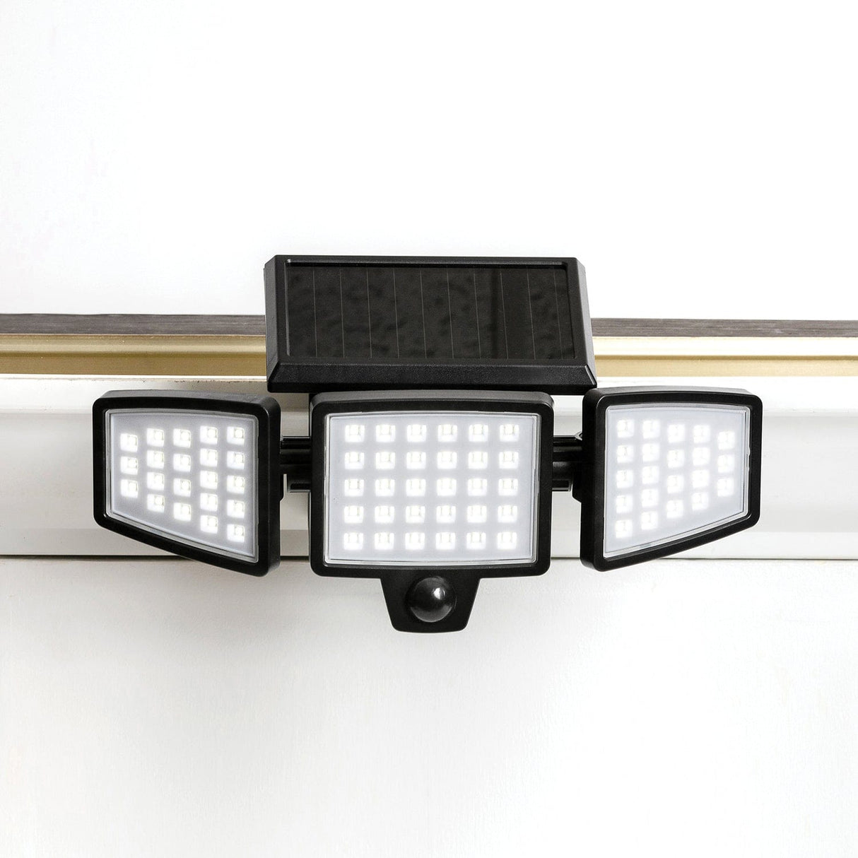Insert Toolless Products Easy-Install 1000-Lumen Gutter-Mount Triple-Head Solar Security Light, Black