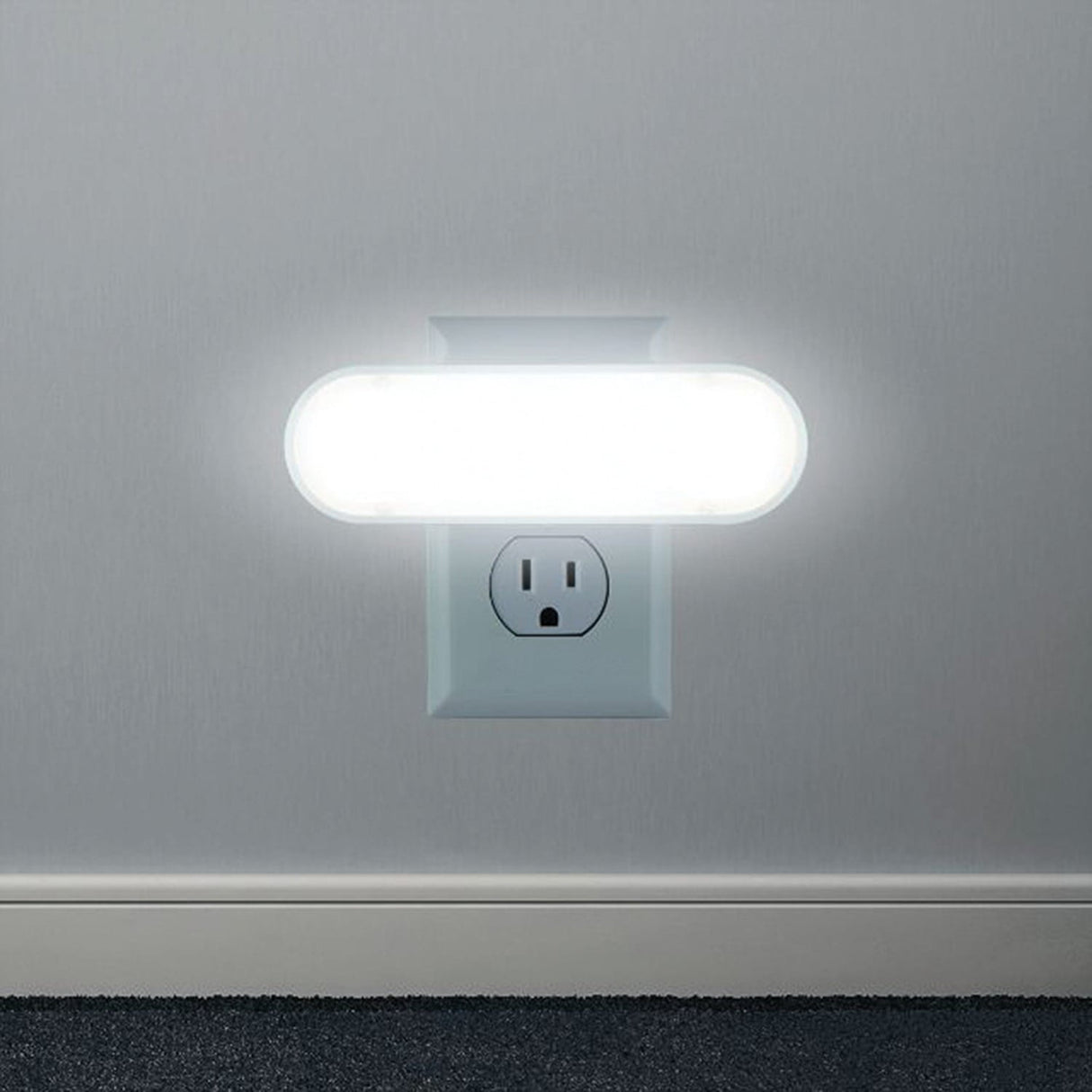 GE UltraBrite 100-Lumen LIght-Sensing LED Light Bar and Night-Light, White, 12498