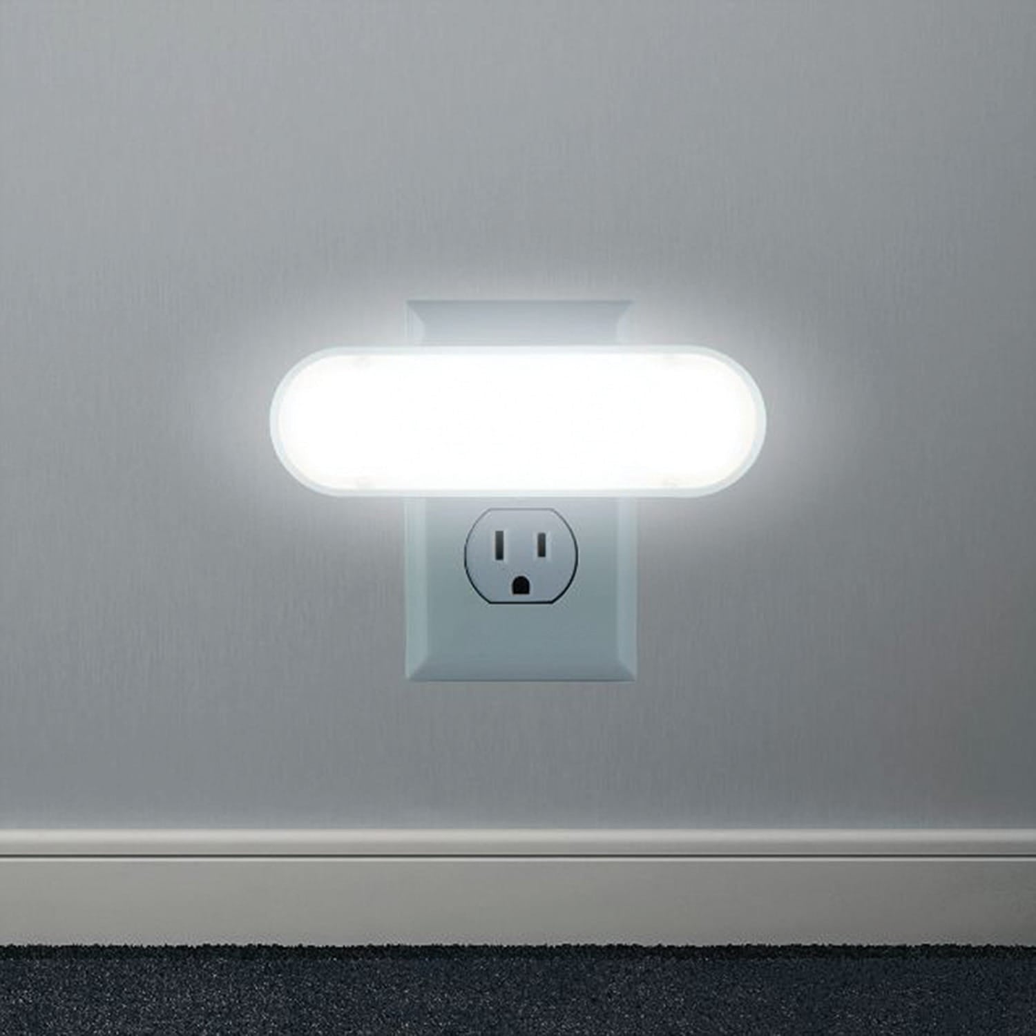 GE UltraBrite 100-Lumen LIght-Sensing LED Light Bar and Night-Light, White, 12498
