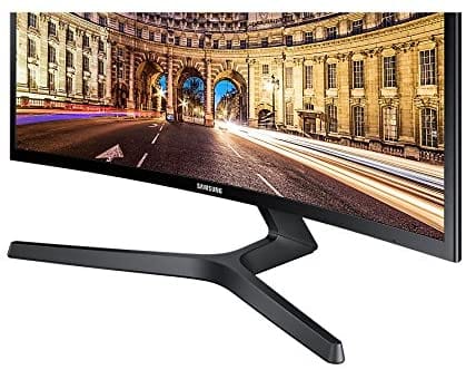 Samsung 27" Essential Curved Monitor - Certified Refurbished