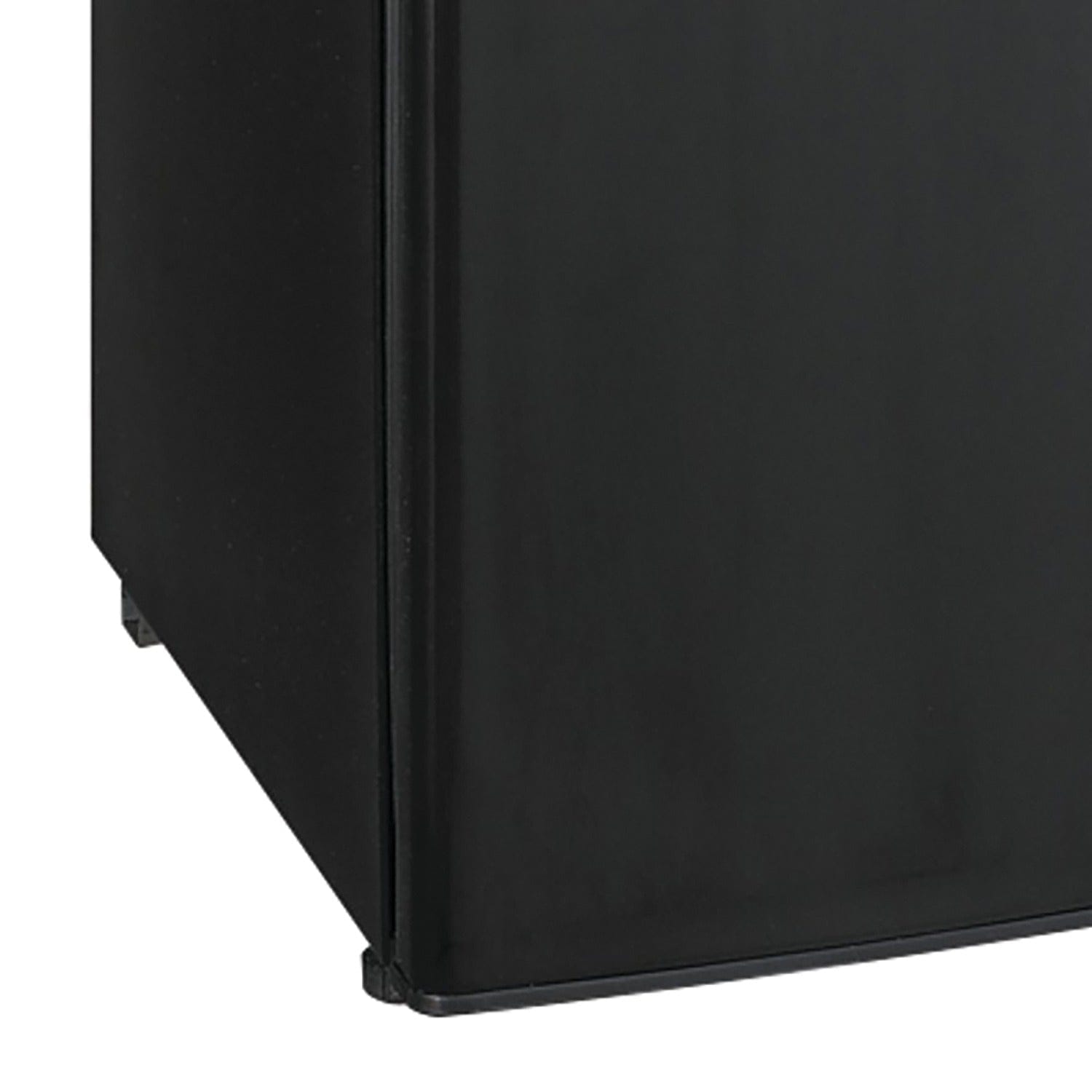 Magic Chef 3.5 Cubic-Foot Mini Refrigerator, Black