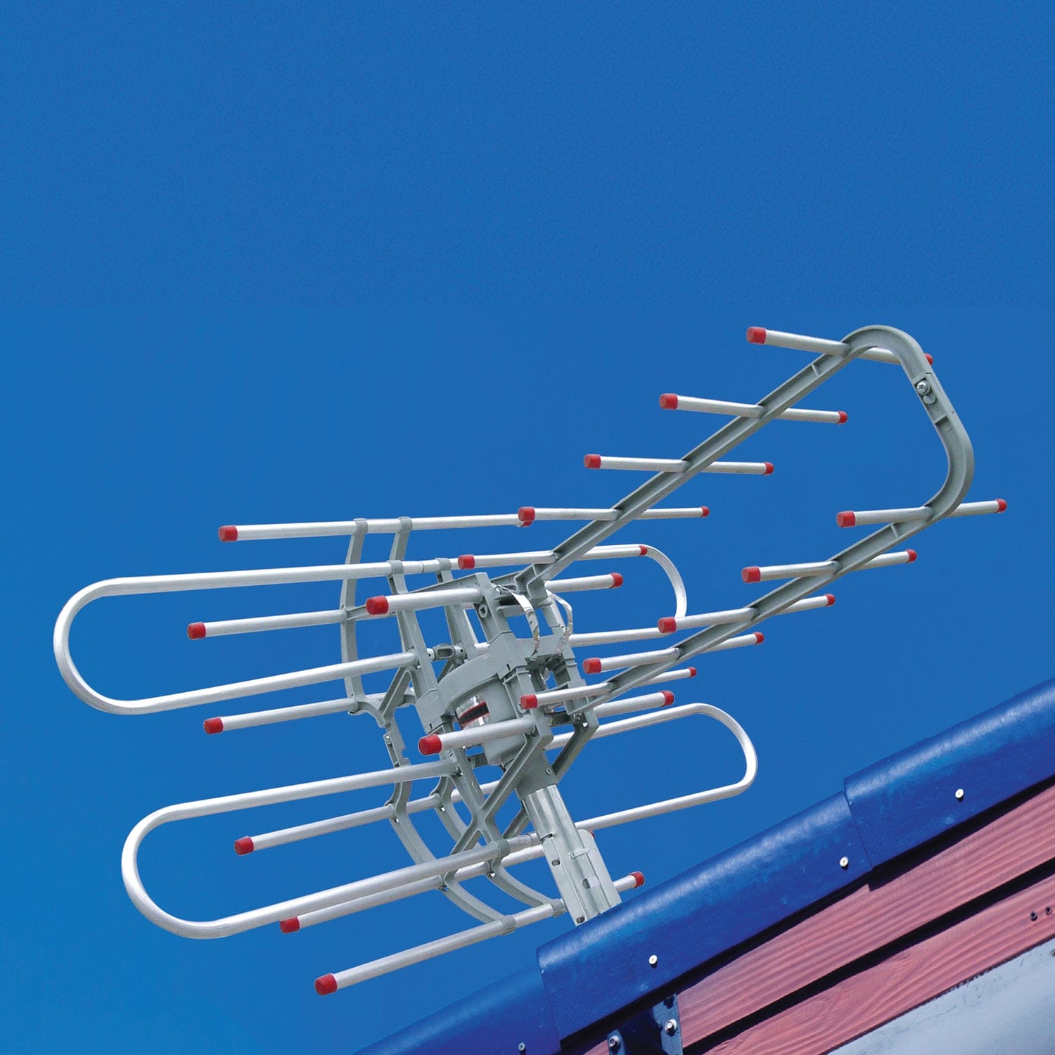 QFX HD/DTV/UHF/VHF/FM 360° Rotating Outdoor Antenna