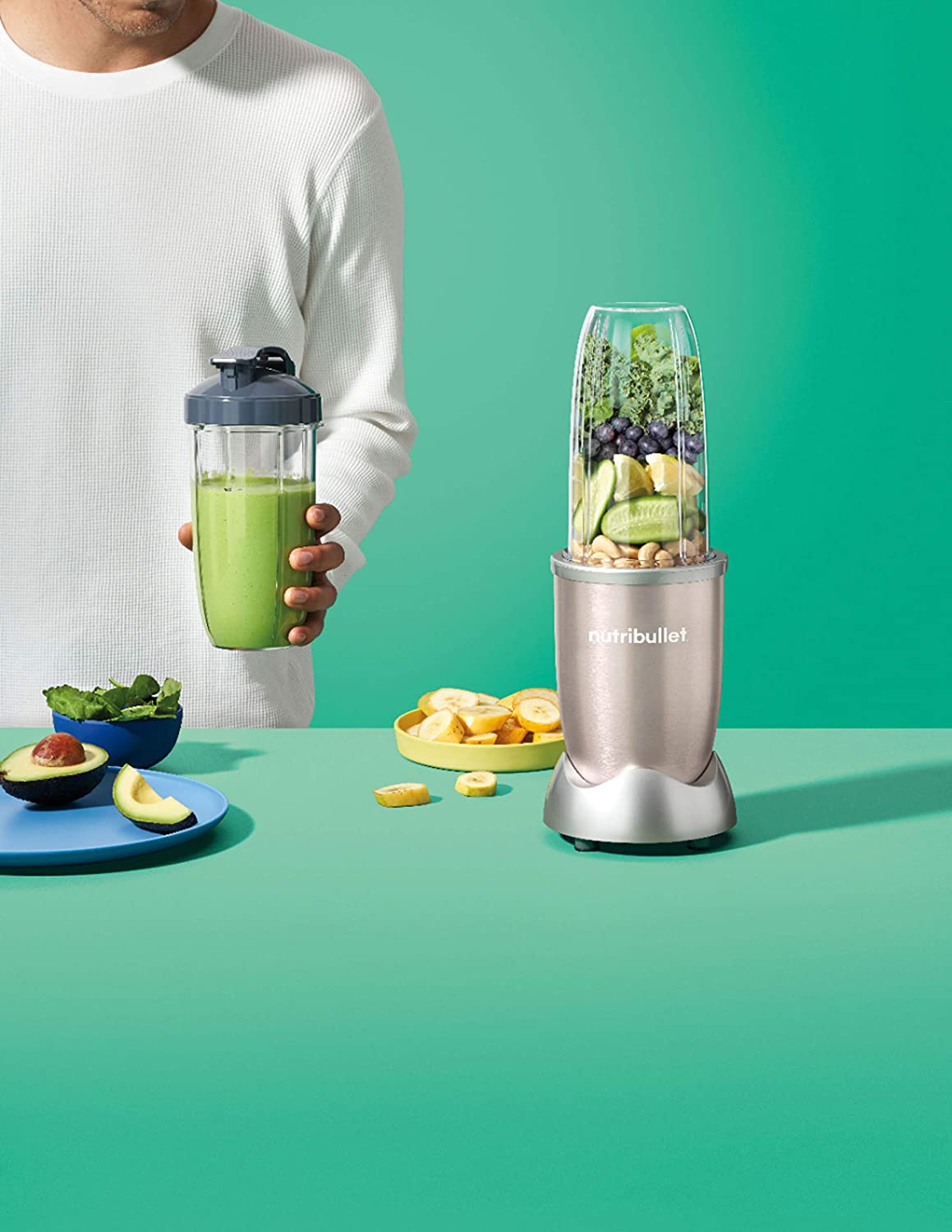 NutriBullet Pro 900 Watts 32oz High-Speed Blender Mixer System, Champagne - Certified Refurbished