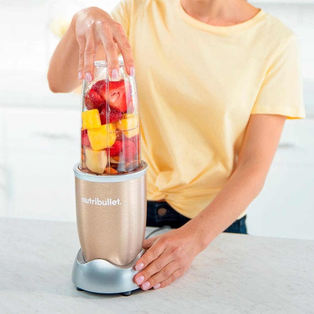 NutriBullet Pro 900 Watts 32oz High-Speed Blender Mixer System, Champagne - Certified Refurbished