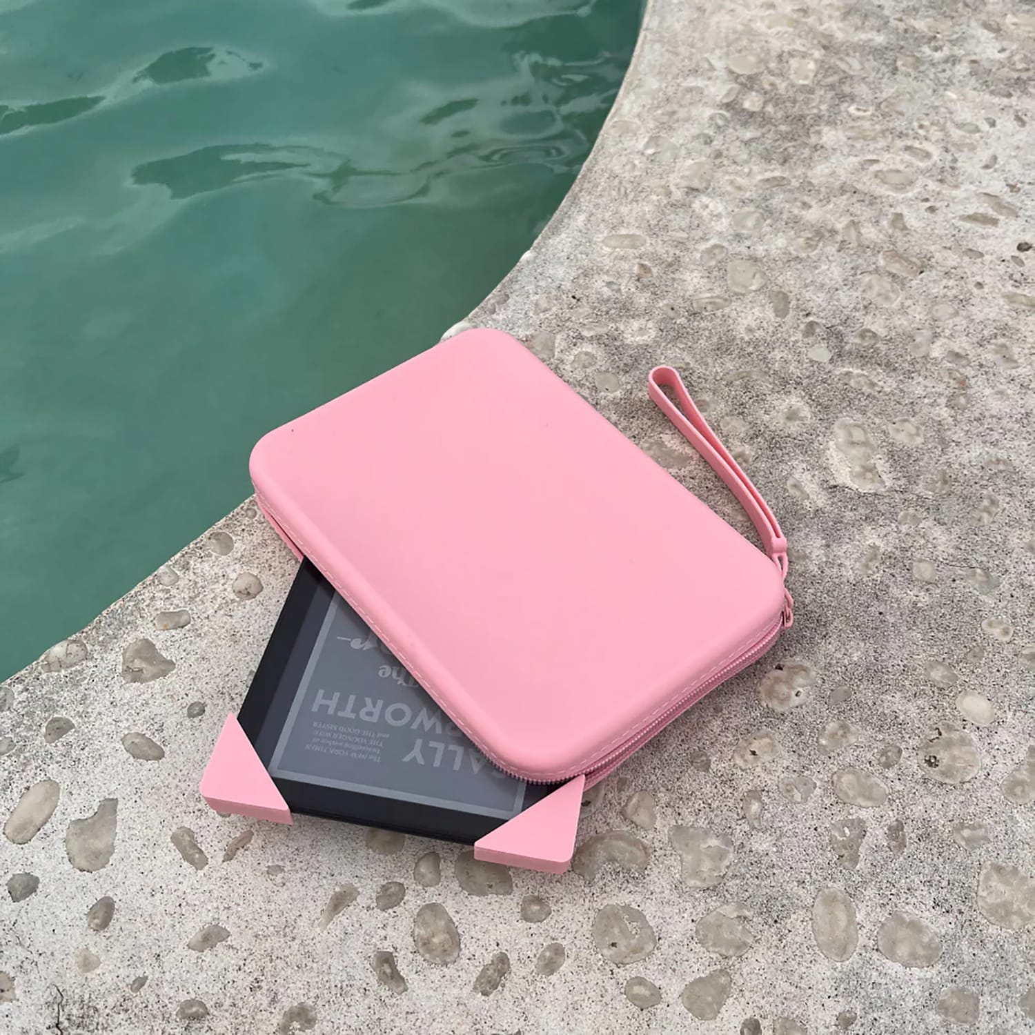 Strapsicle Clutch Sleeve for Select Kindle and Kobo E-Readers, Blush