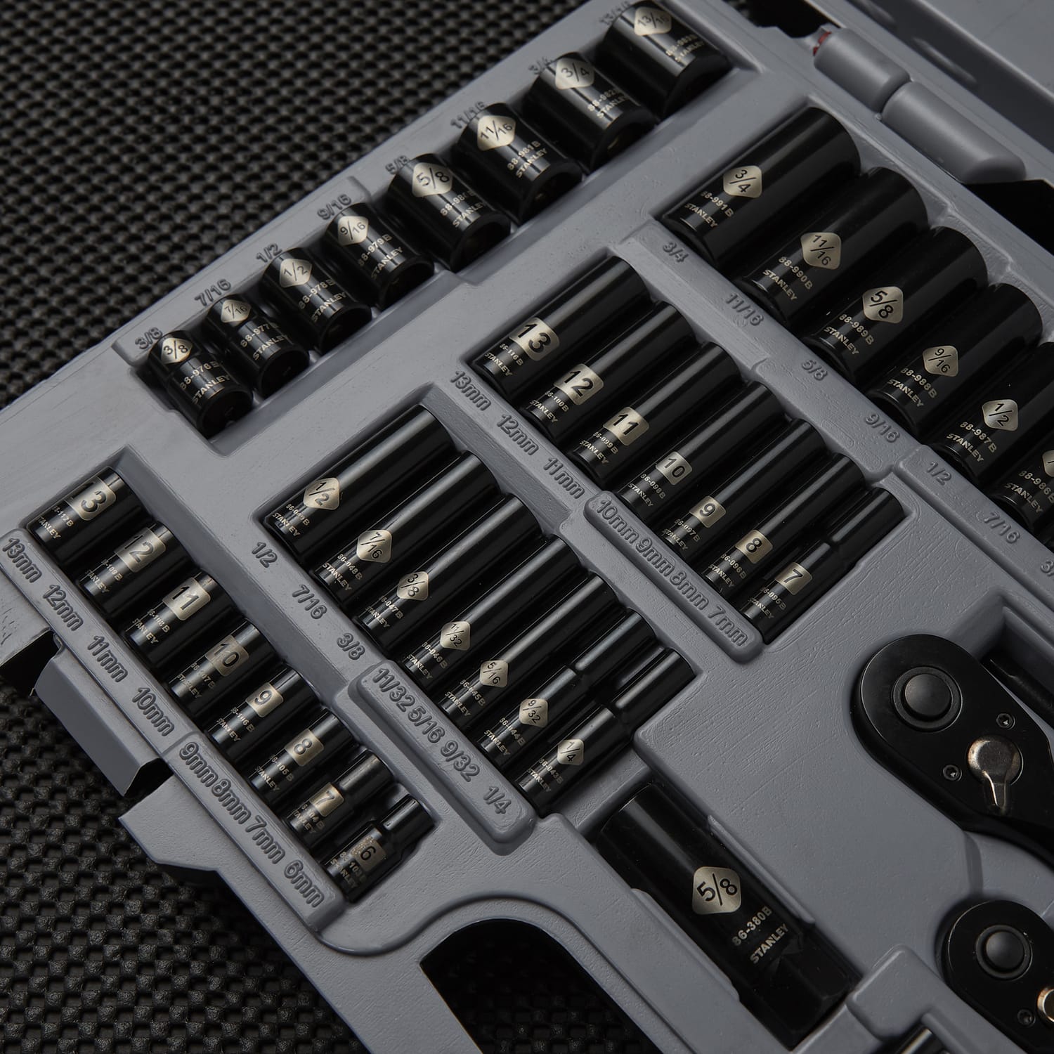 Stanley 69-Piece Black-Chrome Socket Set, 92-824