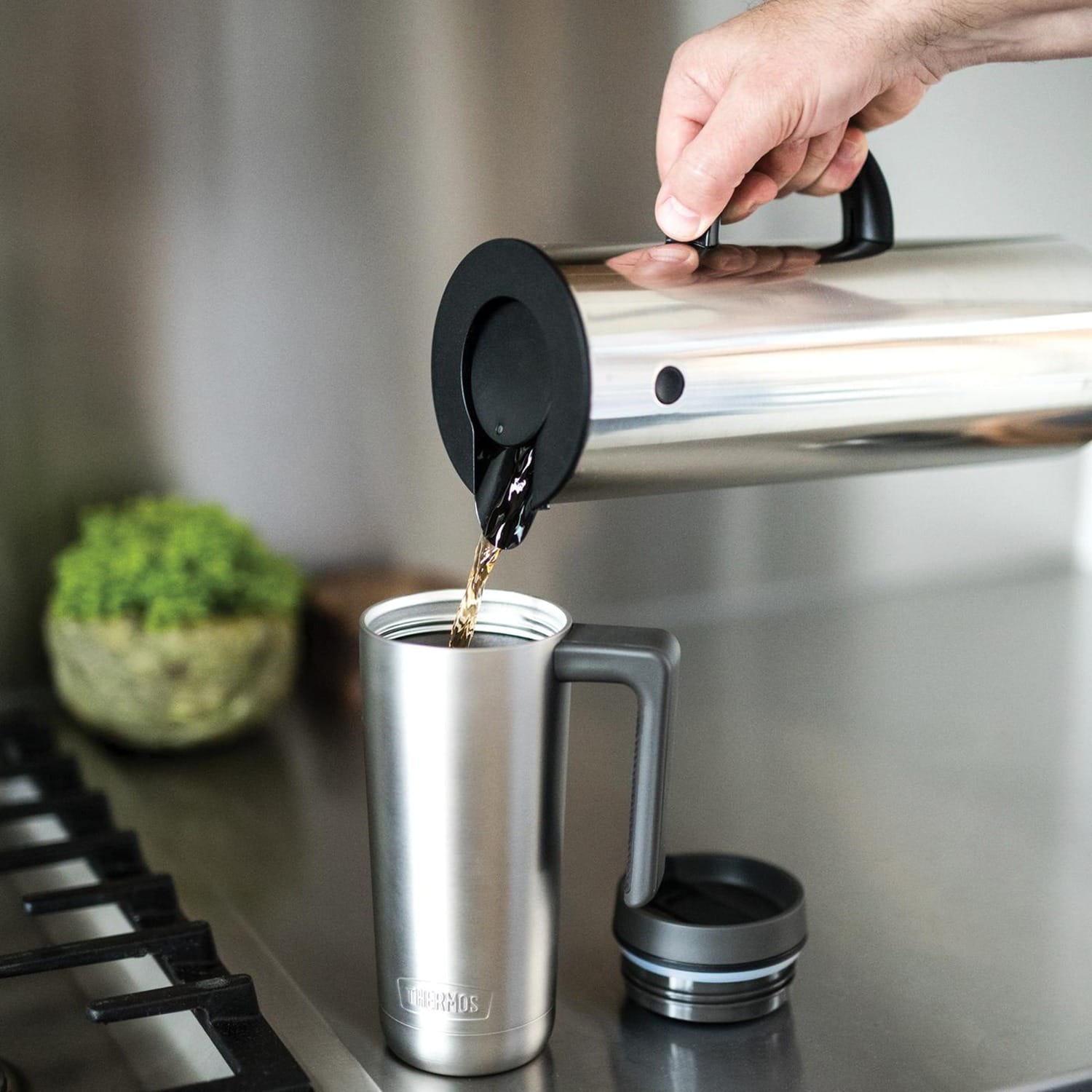 Thermos Alta Series Stainless Steel Vacuum-Insulated 18-Oz. Travel Mug, Matte Steel
