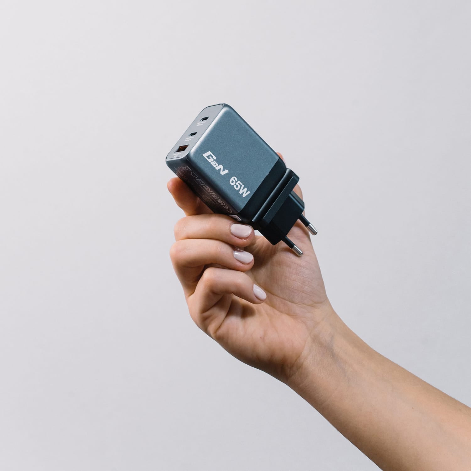 Verbatim 65-Watt 3-USB-Port GaN Wall Charger