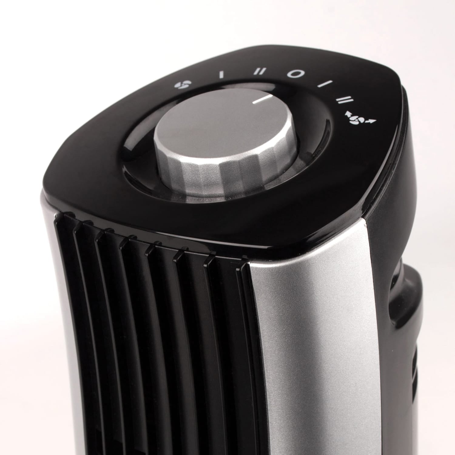 Black+Decker 14-In. 2-Speed Portable Mini Oscillating Tower Fan, Black and Silver, BFT114