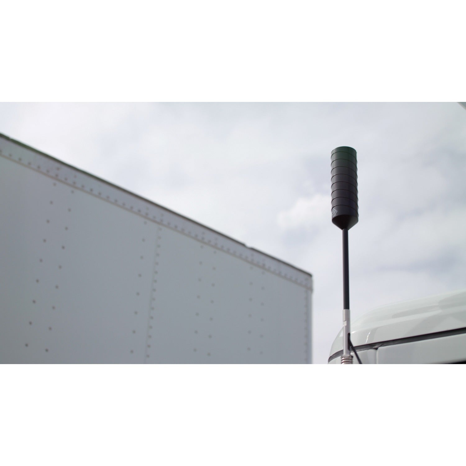 weBoost 4G OTR Truck Edition 17-In. Omnidirectional Exterior Vehicle Cellular Antenna with SMA-Male Connector, 311229