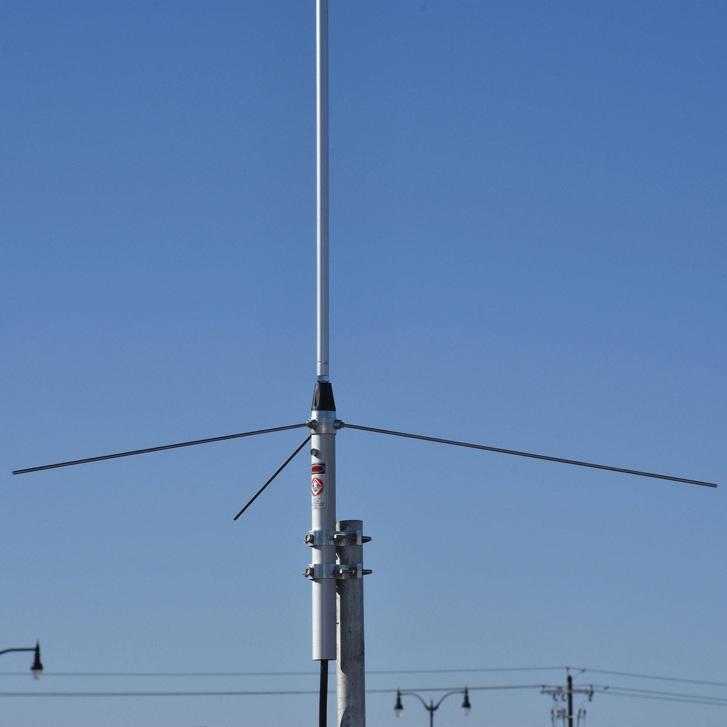 Tram 200-Watt 136 MHz to 174 MHz 6-dBd-Gain Aluminum Base Antenna with 50-Ohm UHF SO-239 Connector, 10 Feet