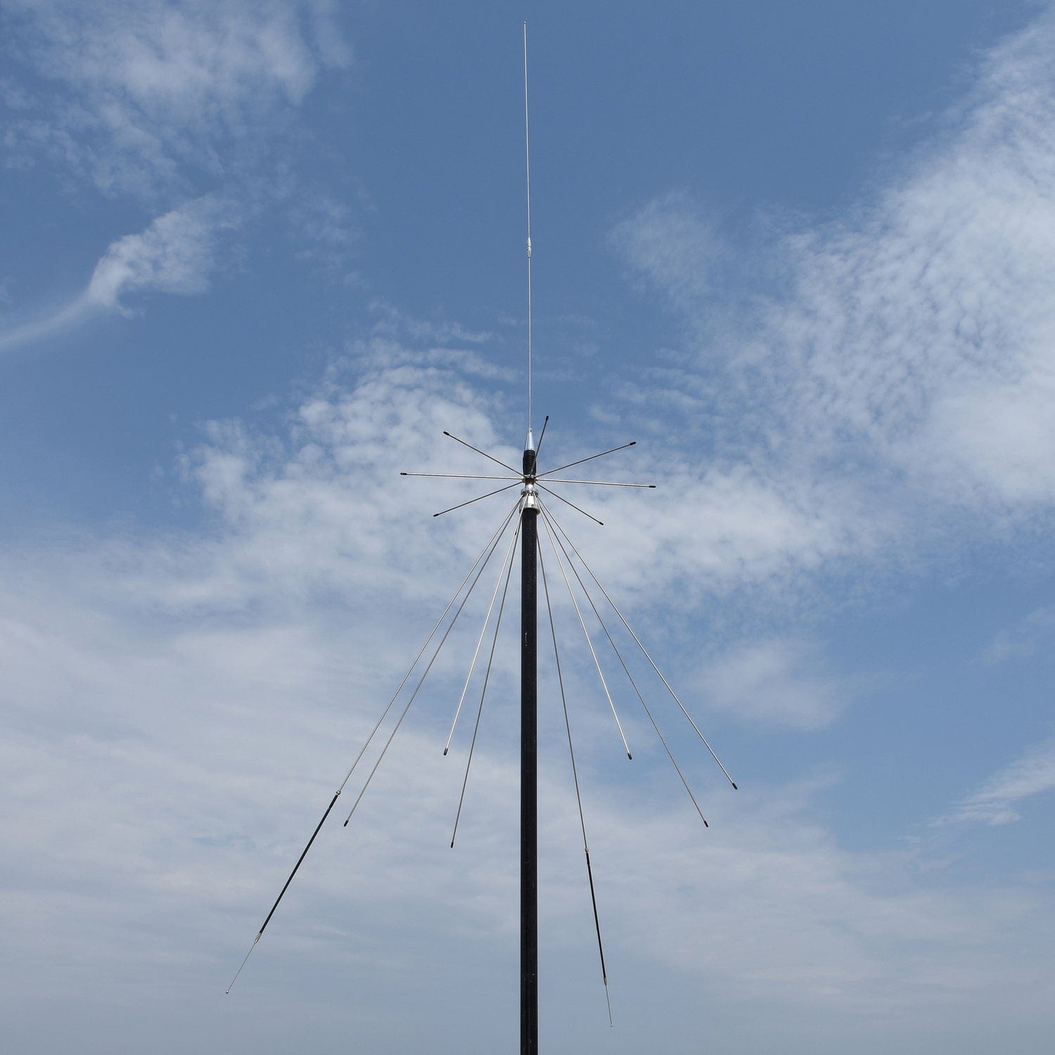 Tram 300-Watt/200 Watt Broad-Band Scanner 25 MHz to 1300 MHz Super Discone Stainless Steel Base Antenna with Added CB Transmit Bands