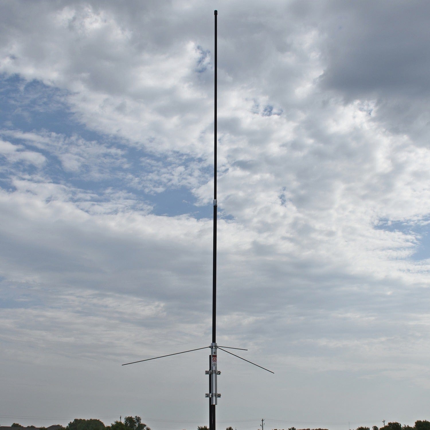 Tram 200-Watt Dual-Band 2-Section Fiberglass Base Antenna with 50-Ohm UHF SO-239 Connector, 8-Ft. 4-In. Tall, Black