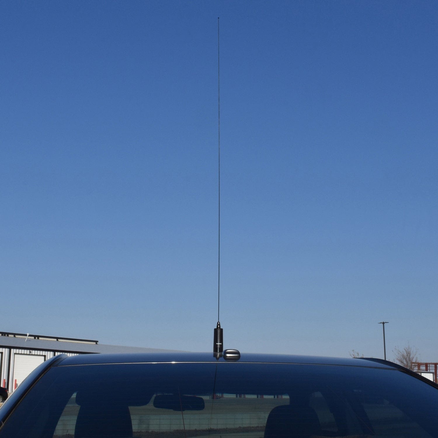 Browning 200-Watt Low-Band 26.5 MHz to 30 MHz Unity-Gain UHF Antenna with NMO Mounting, Black Base