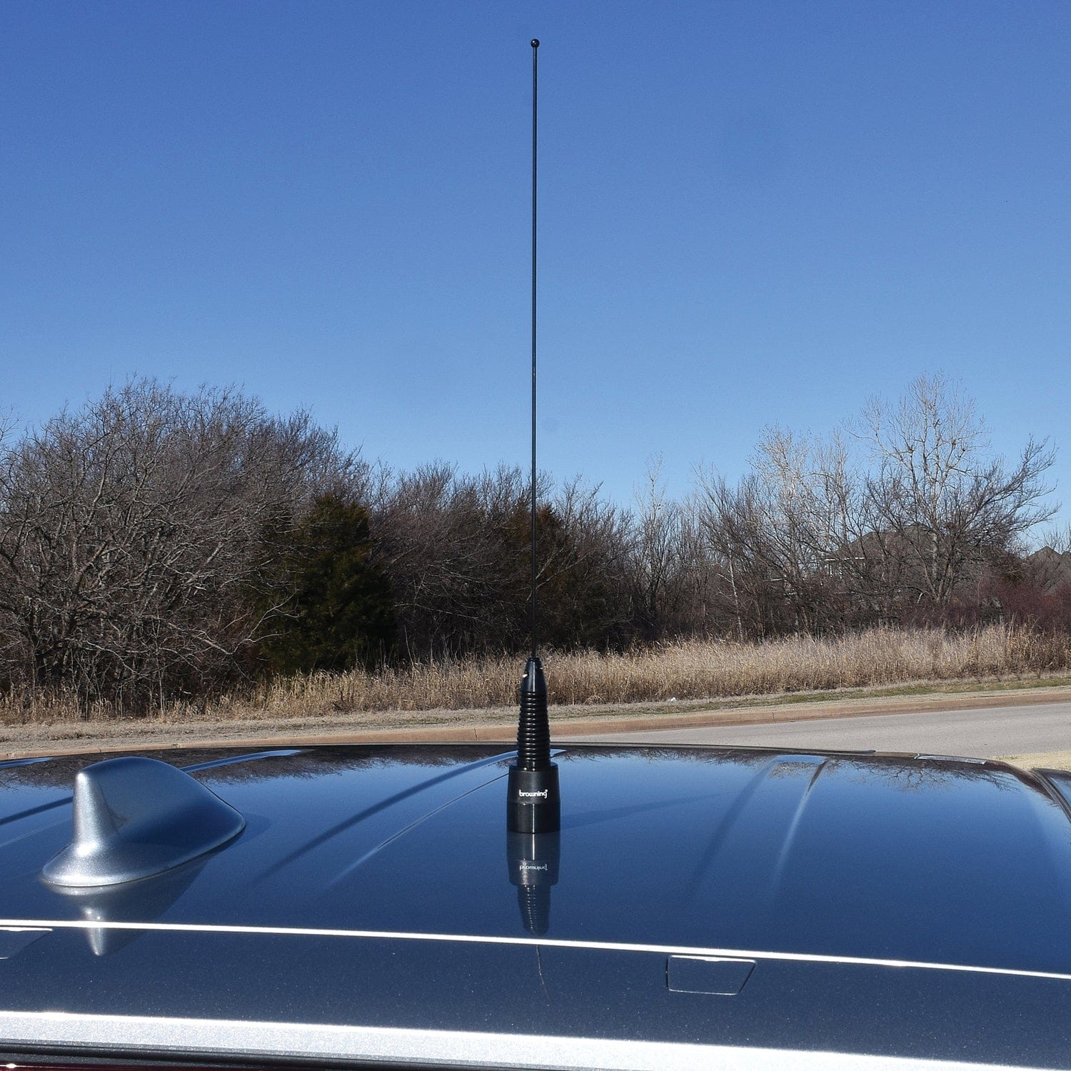 Browning 160-Watt Wide-Band 136 MHz to 174 MHz Unity-Gain Antenna with NMO Mounting, Black