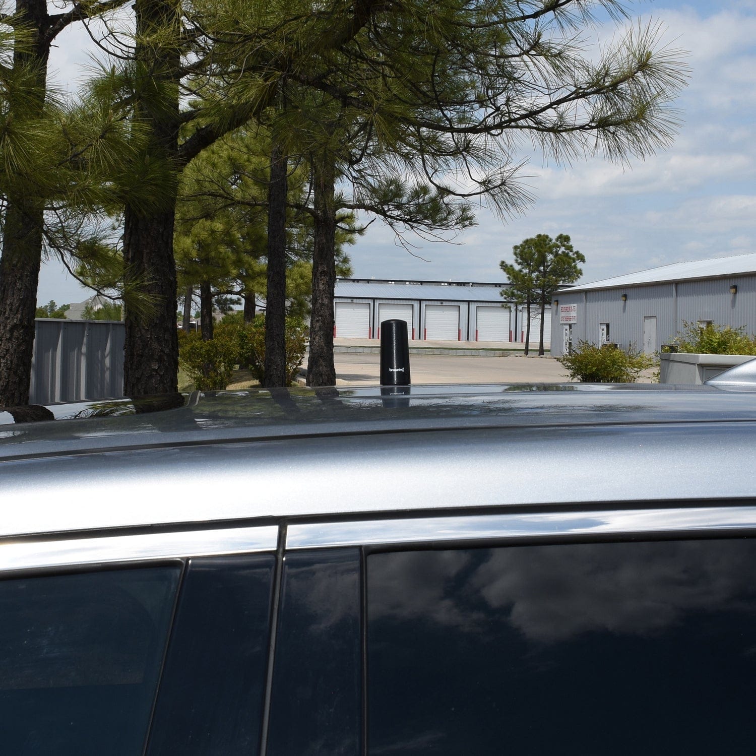 Browning Wide-Band 4G/3G LTE Wi-Fi High-Gain Low-Profile Cellular Antenna with NMO Mounting, 3-1/4-Inch Tall